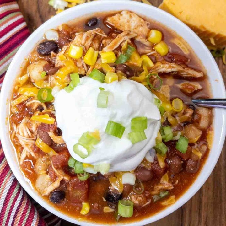 Healthy Chicken Chili (Slow Cooker)
